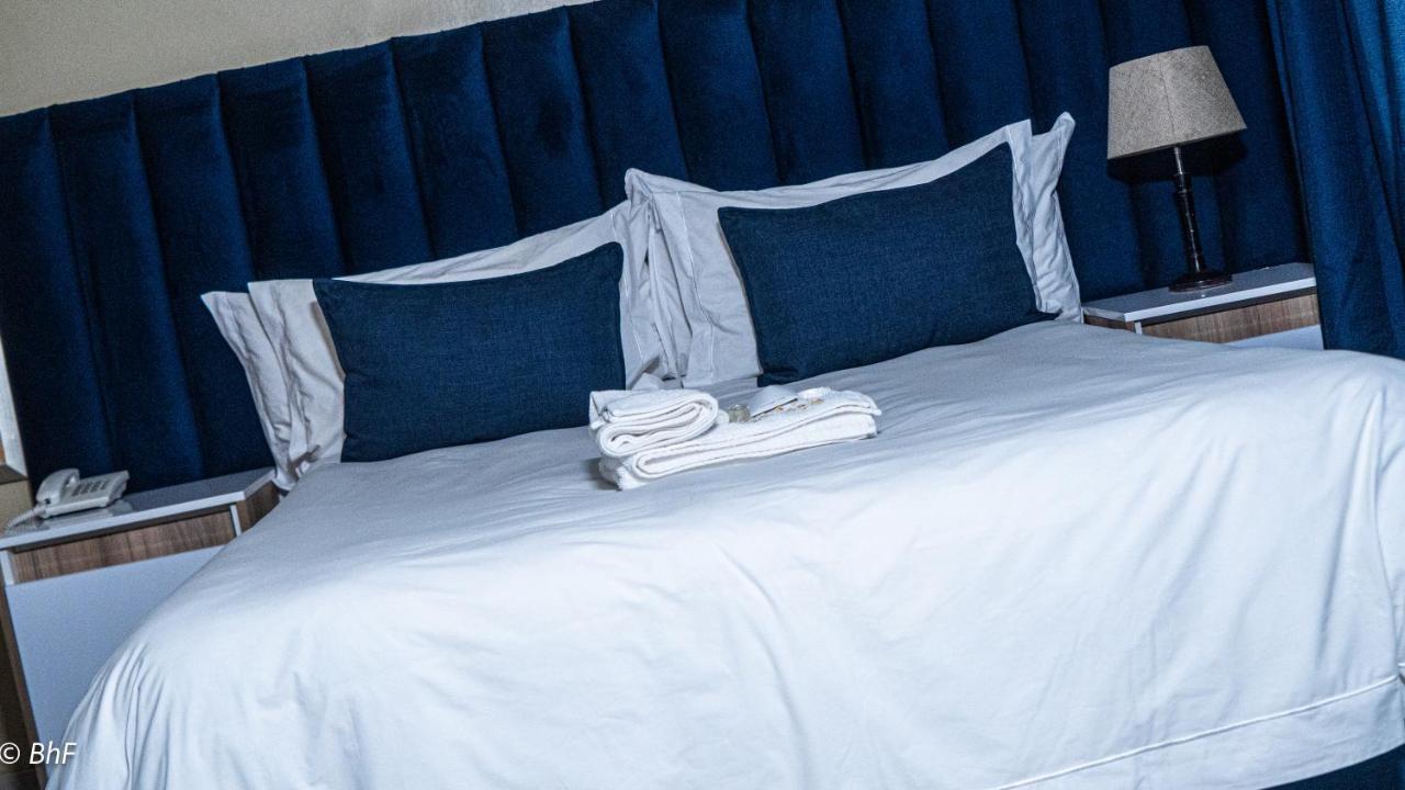 Henry George Guest House Pretoria-Noord Buitenkant foto
